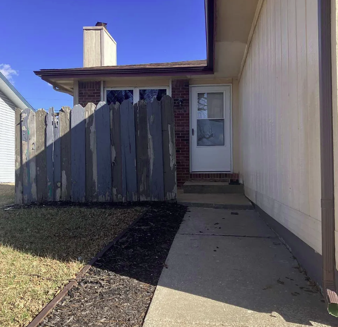 1045 South Lexington Avenue - A
