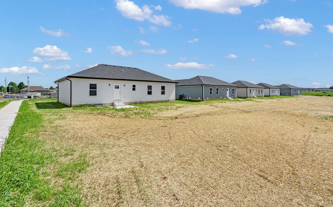 Property thumbnail image